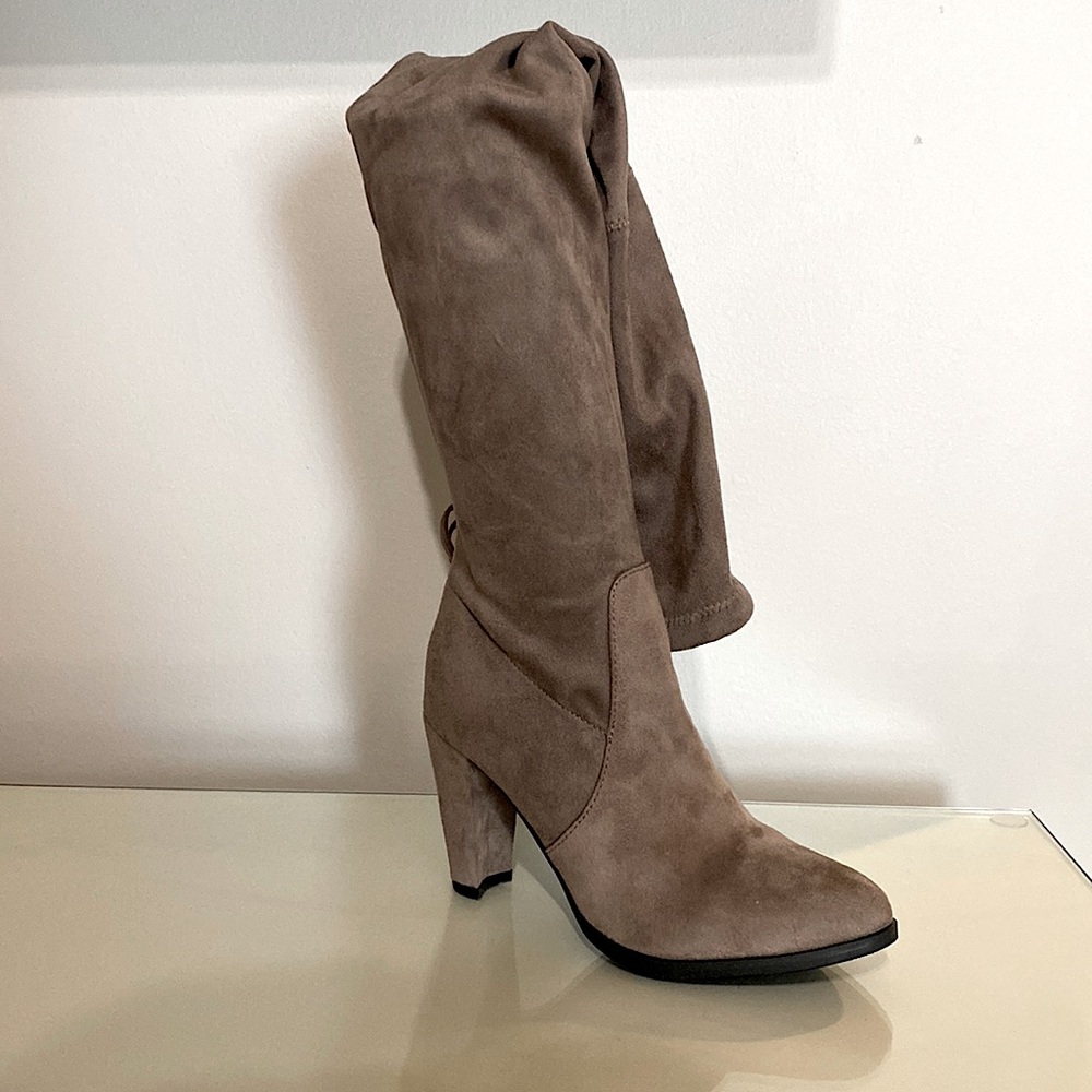 Not worn - original box - Catherine Malandrino - suede - over the knee boots!